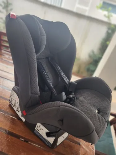 Cadeira Para Auto - De 0 A 25 Kg - Matrix Evolution K *semi-nova