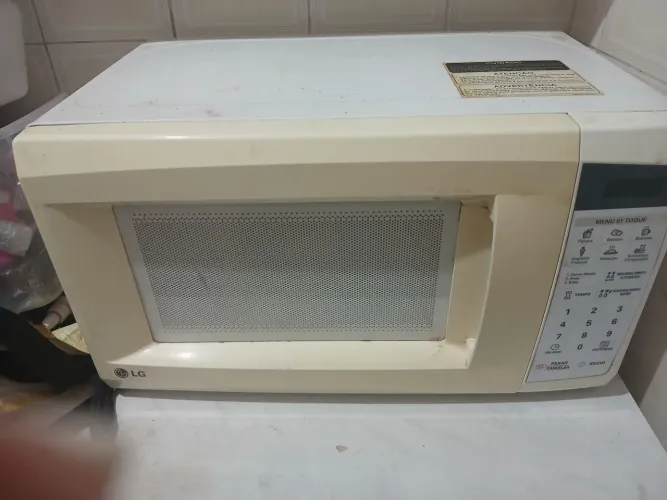 Vende-se micro-ondas LG 110 volts