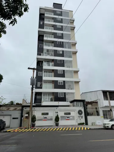 Apartamento no Cetro Home