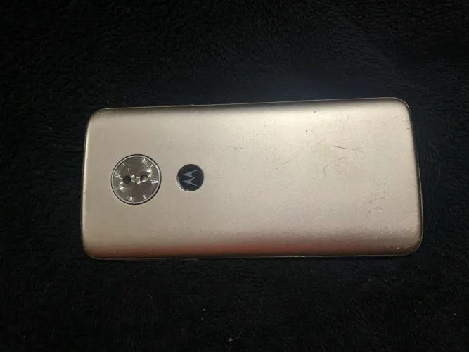 Celular Motorola E5 - VENDA URGENTE!