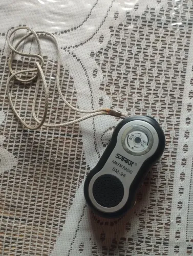 Mini Rádio portátil SAMAK SM-96