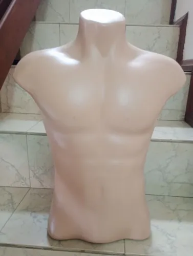 Manequim masculino