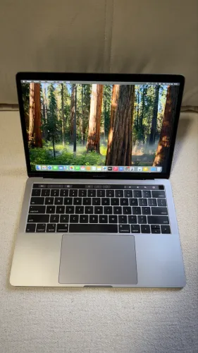 MacBook Pro 16 GB