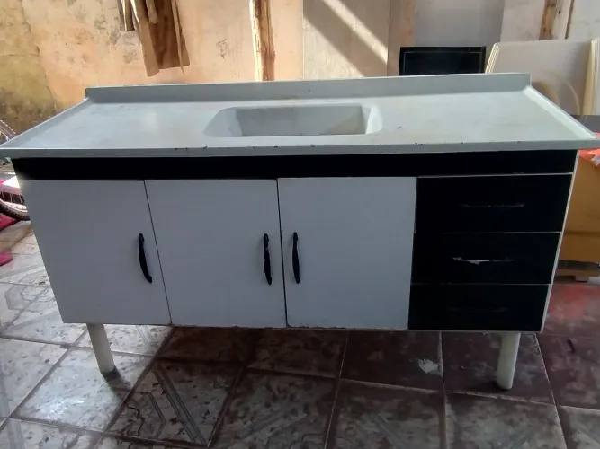 Gabinete com pia