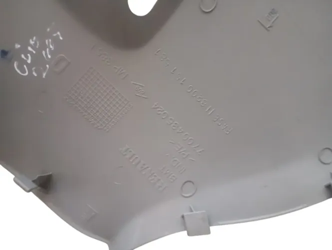 Suporte bagageiro direito traseiro renault clio 2001/03
