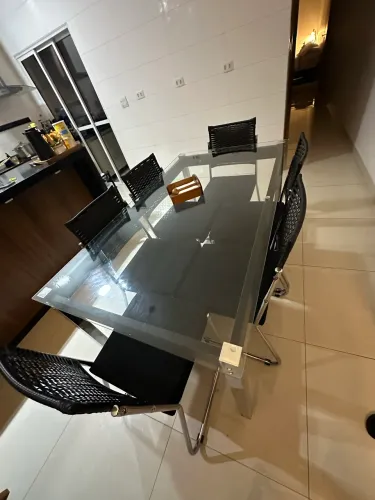 Mesa de Jantar com 6 cadeiras