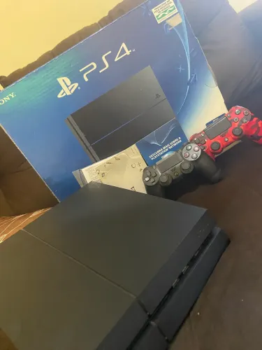 Vendo PS4 novo, com manual e na caixa