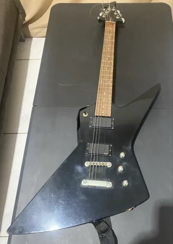 Guitarra Explorer Metallica - Luthier