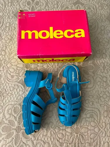 Sandália moleca 37