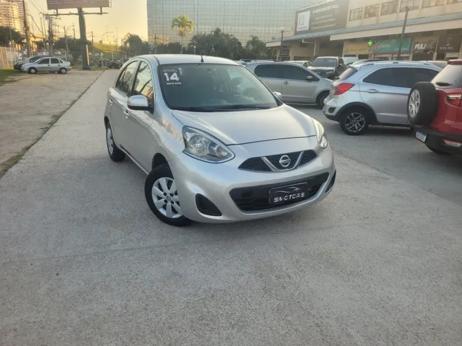 Nissan March 1.0 12V Flex 5P 2014