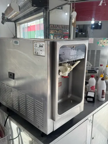 Máquina de sorvete de casquinha