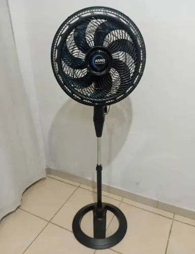 Ventilador Arno 40 cm turbo silencioso de coluna