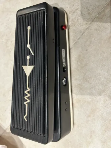 Dunlop CAE WAH