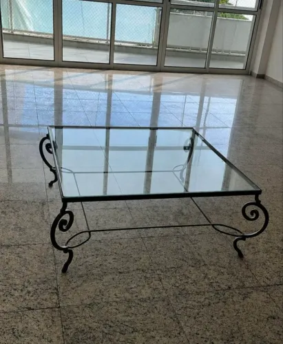 Mesa de centro inglesa - excelente estado