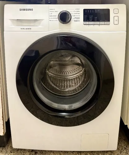 Máquina de Lavar Samsung Digital Inverter 11kg WW4000 (1 ano de uso)