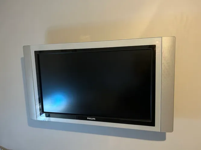 TV Philips para conserto ou retirada de peças