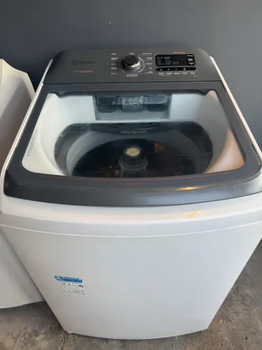 Vendo máquina de lavar Electrolux 17 kg