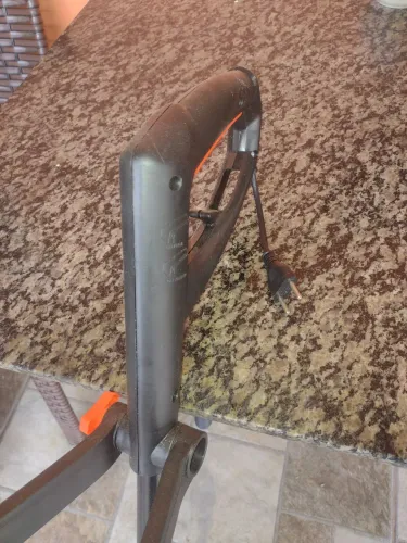 Cortador de canto com fio nylon