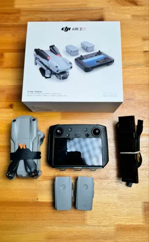 DJI Air 2S Fly More Combo + Smart Controller - Excelente estado