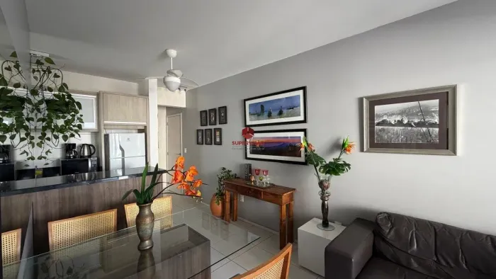 Apartamento com 2 quartos sendo 1 suíte, à venda em Canasvieiras - Florianópolis/SC.
