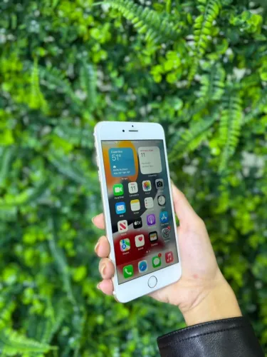 iPhone 7 Plus Modelo MKTX2LL/A Cor Dourado Não apresenta saúde da bateria 128GB Sem