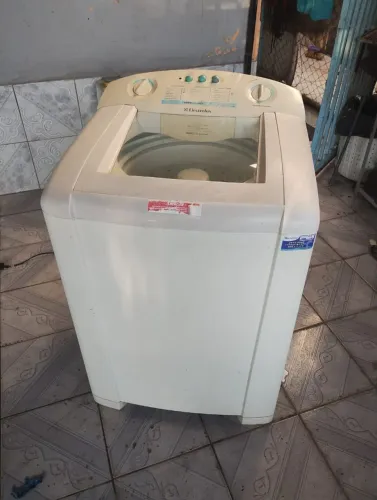 Máquina de lavar Electrolux 9 kg tambor grande cabe muita roupa $450