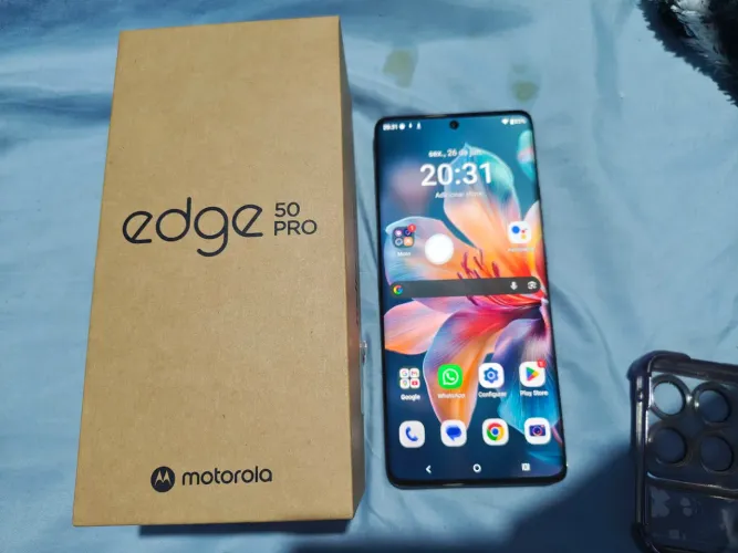 Vendo Celular EDGE 50 PRO