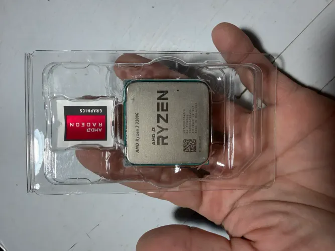 Ryzen 3 3200G + Vega 8 | Ótimo para jogos leves e uso geral e doméstico