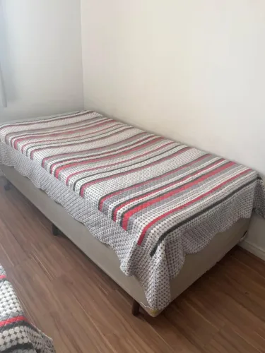 VENDO CAMAS BOX SOLTEIRO