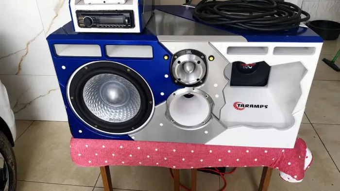 Som automotivo aceito cartão