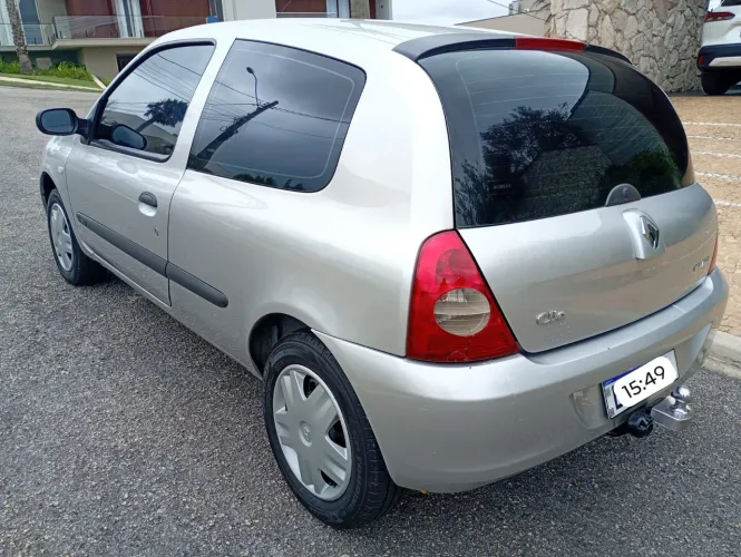 Renault Clio Campus Hi-flex 1.0 16V 3P 2010