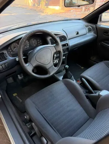 Mazda Protege Mec. 1995