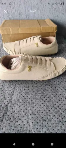 Tênis feminino confortável 