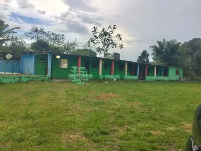 CHÁCARA EM MONGAGUÁ