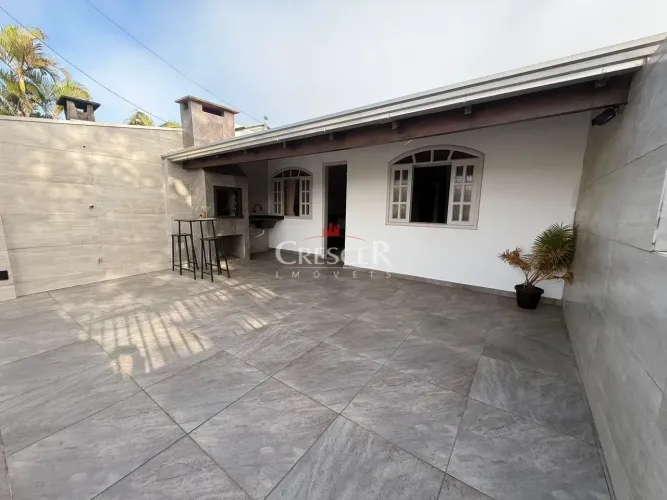 Casa para venda com 2 quartos no Brejatuba em Guaratuba