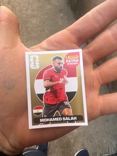 Vendo figurinha dourada mohamed salah