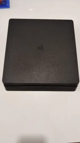 PlayStation PS4 Slim 1TB Console em ótimo estado