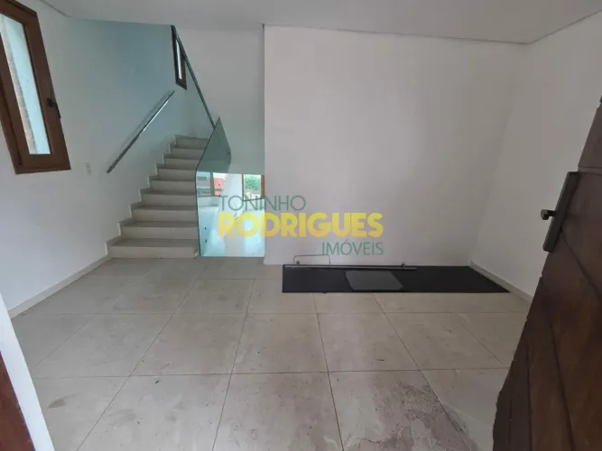 CASA GUARUJA SP - Condomínio Fechado: Vista, Churrasqueira, 2 Salas, 5 Quartos, 7 Banheiro