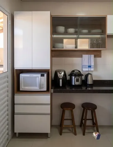 Armário de cozinha completo