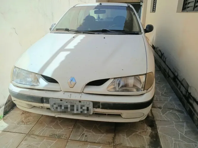 Renault Megane Hatch RXE 2.0 1999