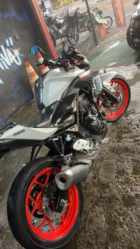 Vende-se MT 03 para lazer e locomoção diari