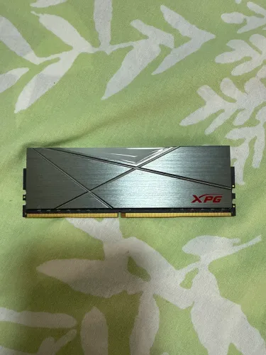 Memoria ram 8gb 3200mhz XPG