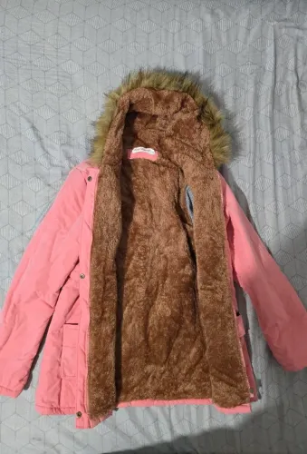 BLUSA FEMININA GROSSA FORRADA /  SEM USO NOVA