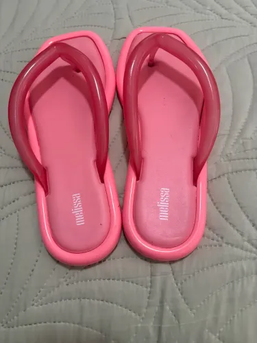 Chinelo tipo boia Melissa