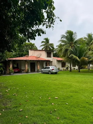 CHÁCARA COM 2.584m² NA REGIÃO DA ARUANA
