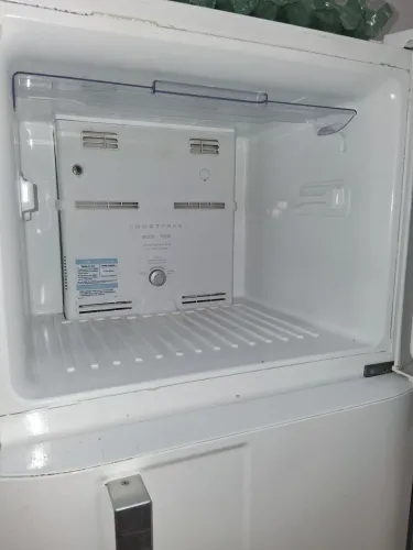 Geladeira Electrolux com defeito