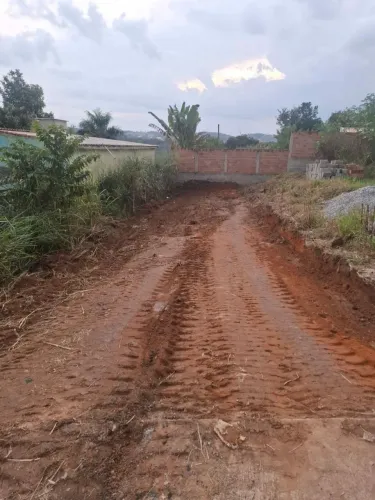Vende-se este lote bairro Tupã Contagem 200 metros da escola 200 m do posto! 65 mil