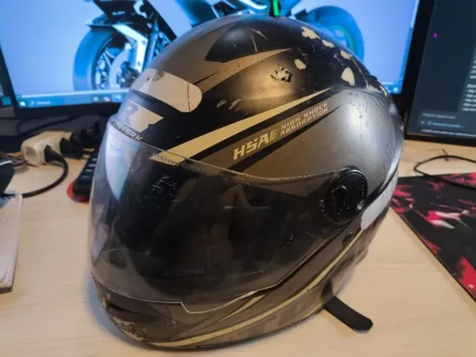 Capacete Tork Número 60