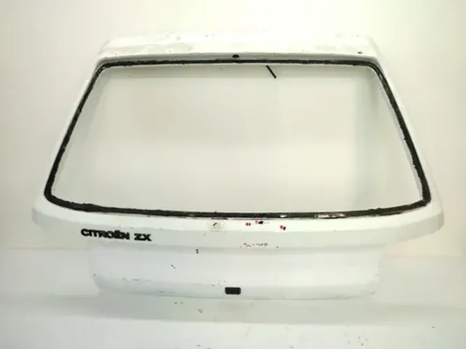 Tampa Traseira Citroen Zx 1991 1997 Sem Vidro * Detalhe