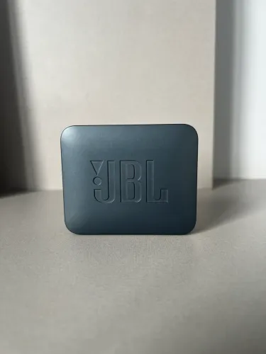 JBL GO ESSENTIAL